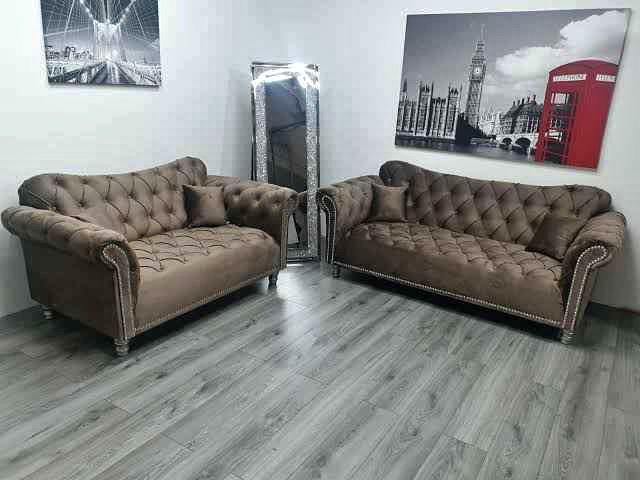 Luxury Chesterfield Sofa Set – Timeless Elegance for Your Home